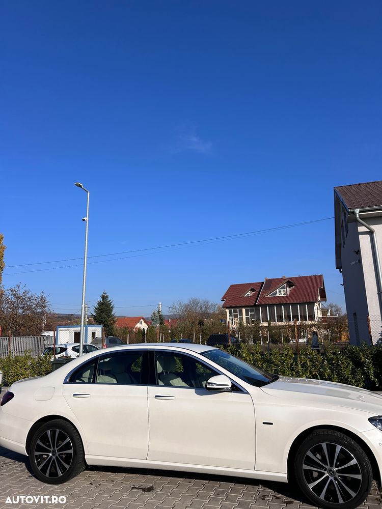 Mercedes-Benz E - 15