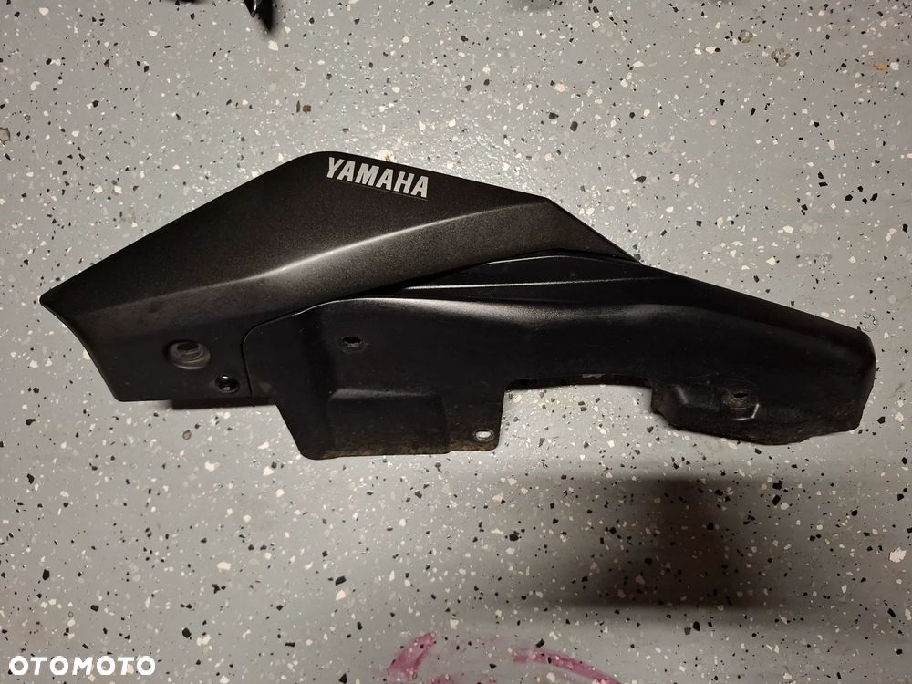 Yamaha MT09 ogon owiewka zadupek boczek - 1