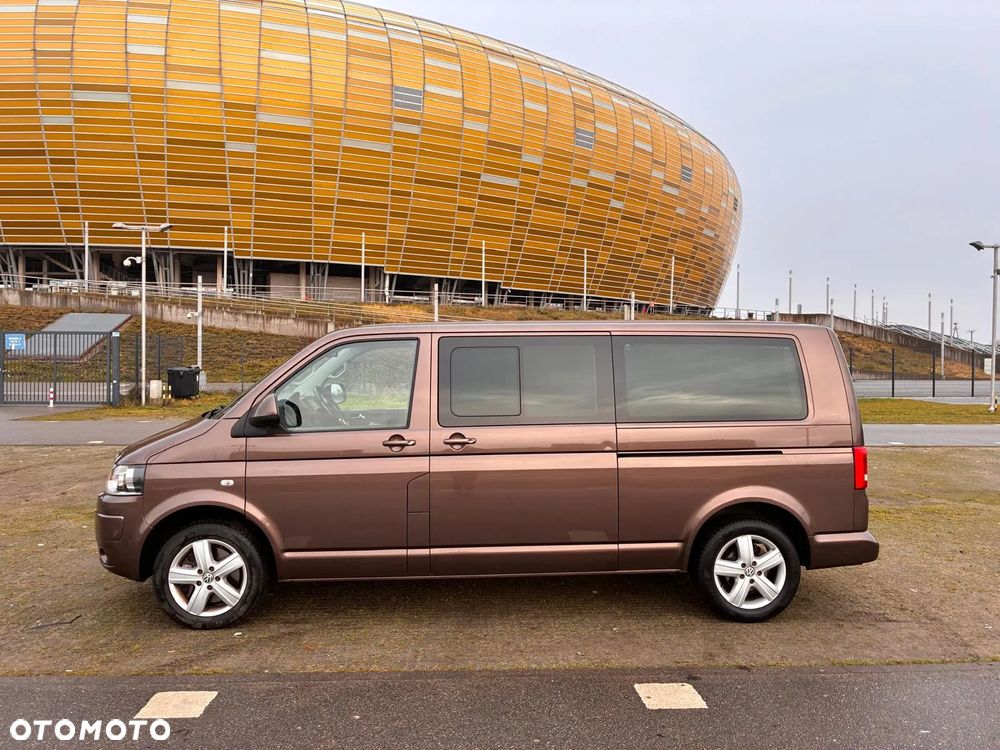 Volkswagen Caravelle - 12