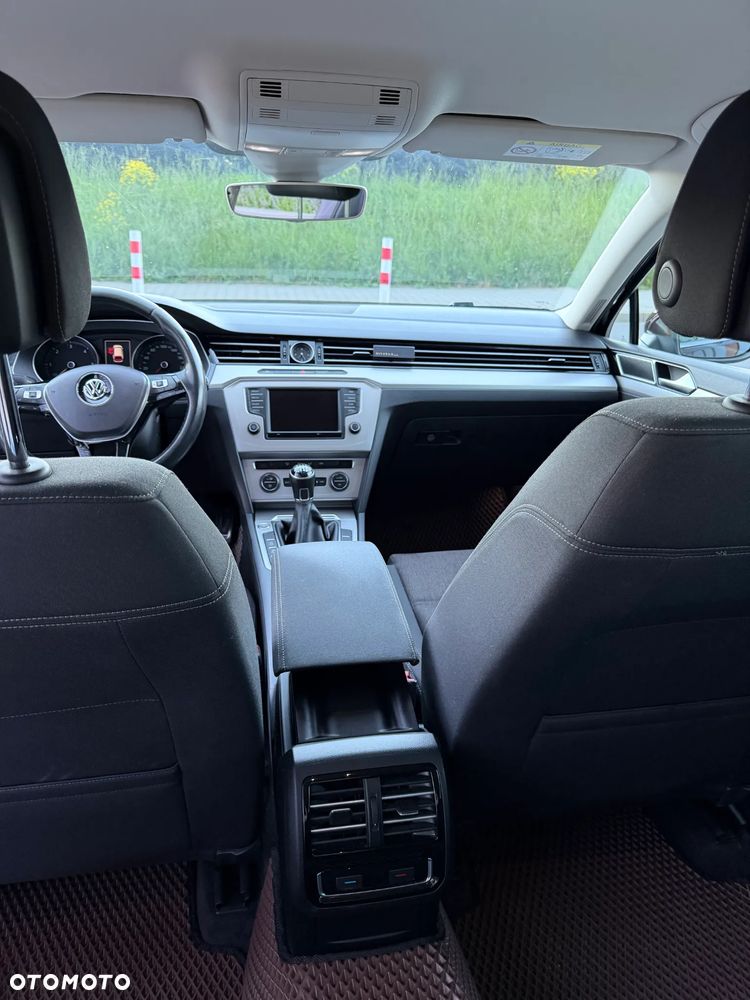 Volkswagen Passat 2.0 TDI BMT Comfortline - 16