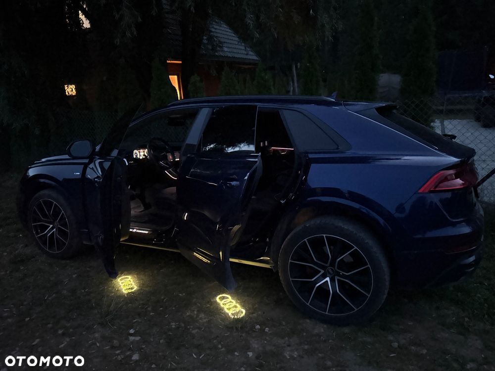 Audi Q8 - 15