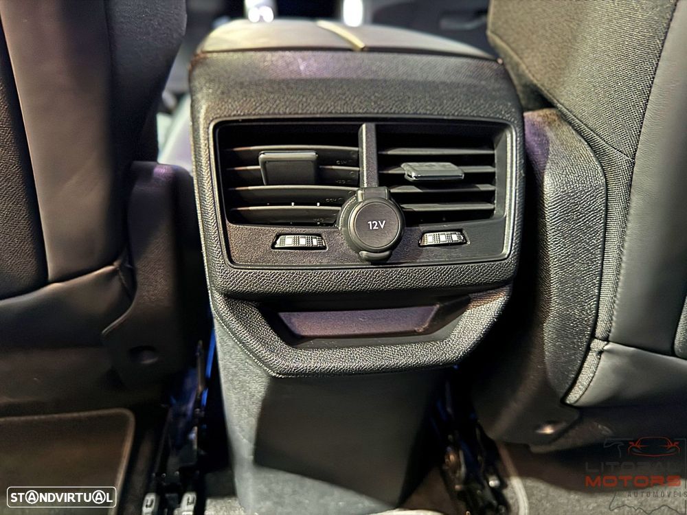 Peugeot 3008 1.2 PureTech Allure EAT6 - 36