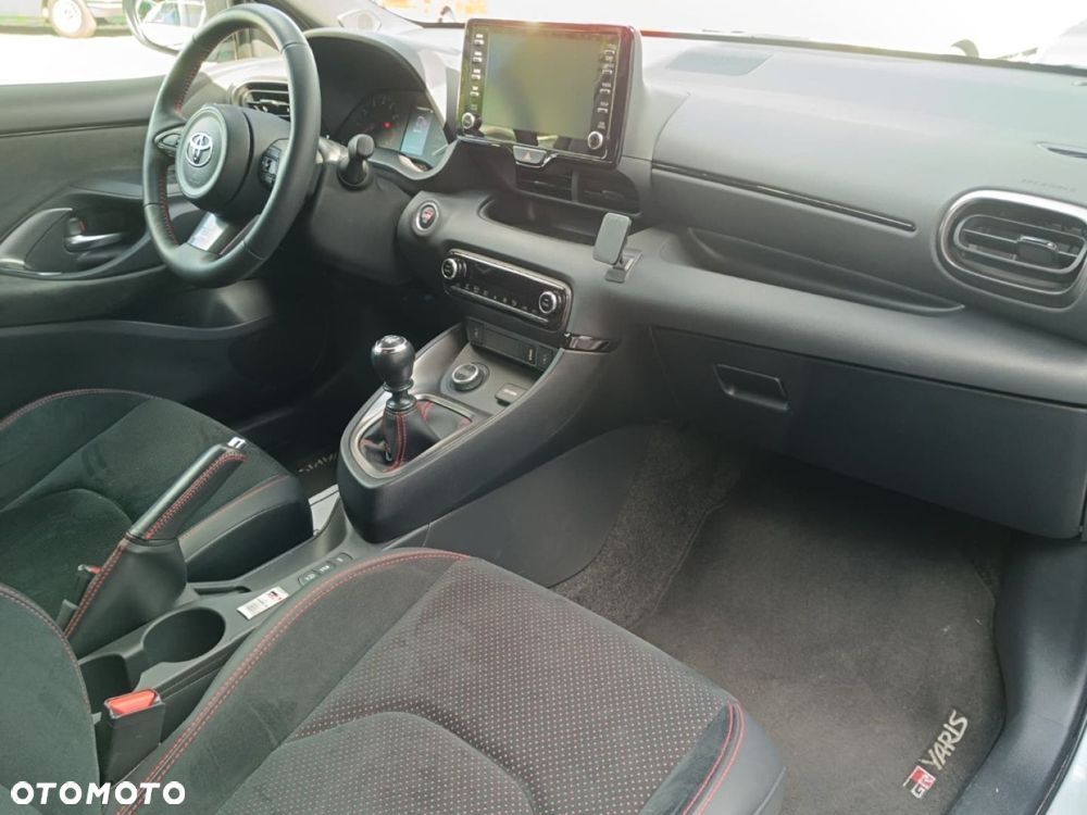 Toyota GR Yaris - 24