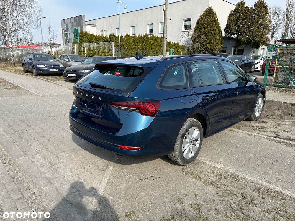Skoda Octavia 2.0 TDI DSG Tour - 12