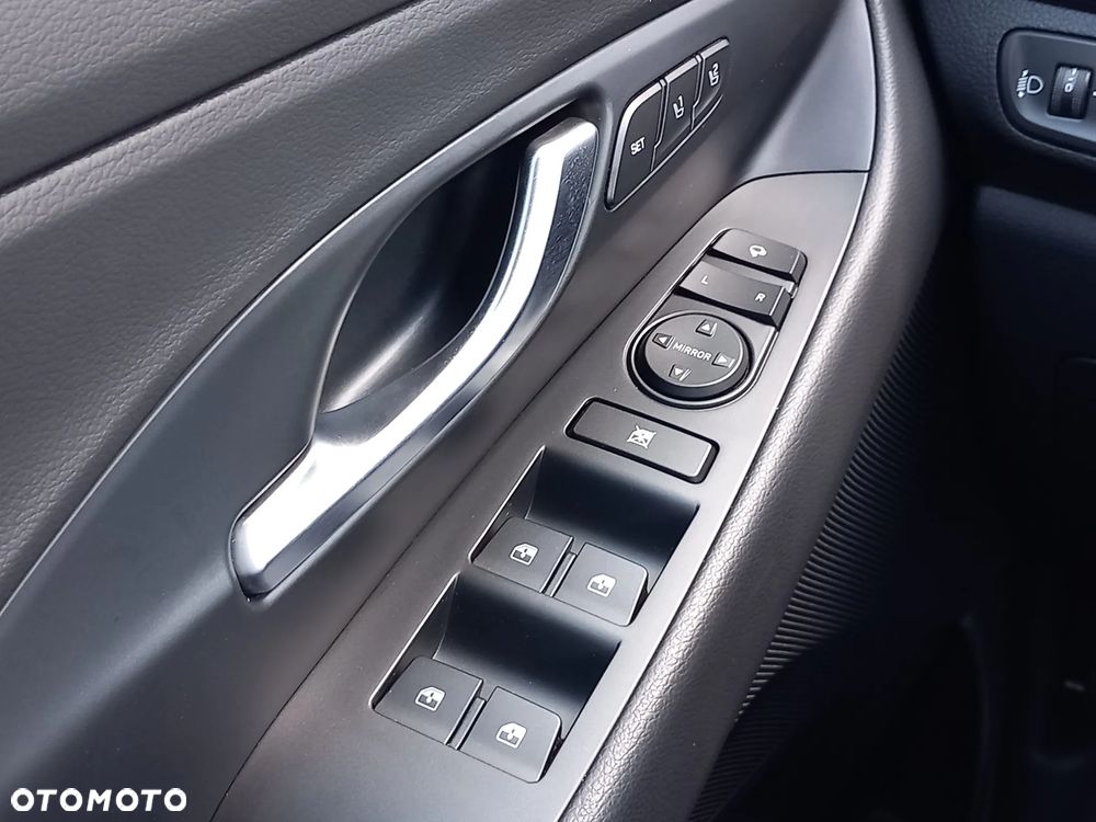 Hyundai i30 1.5 T-GDI 48V-Hybrid DCT N Line - 22