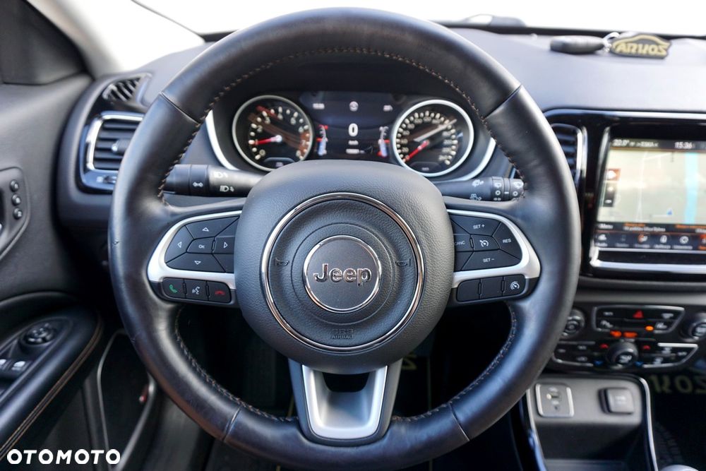 Jeep Compass 1.4 MultiAir Limited - 27