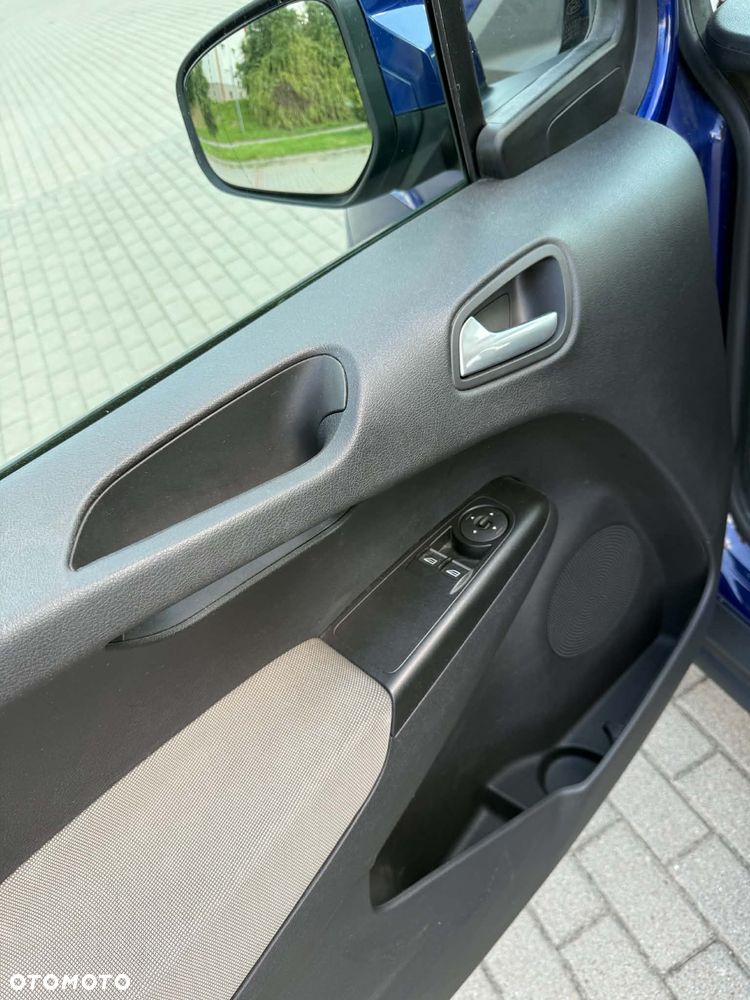 Ford Tourneo Courier - 10