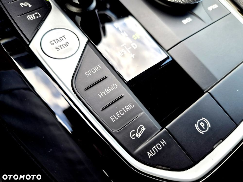 BMW X3 xDrive30e M Sport Edition - 16