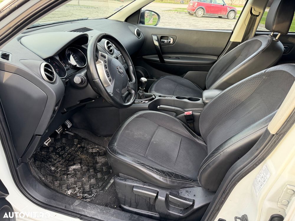 Nissan Qashqai+2 - 5