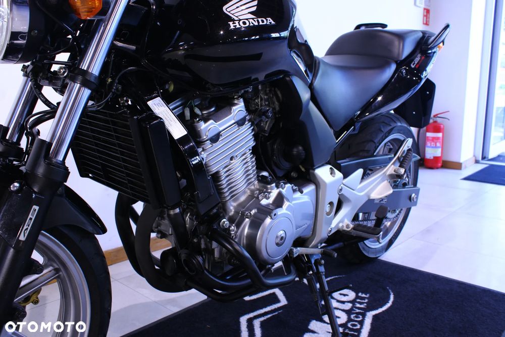 Honda CBF - 17
