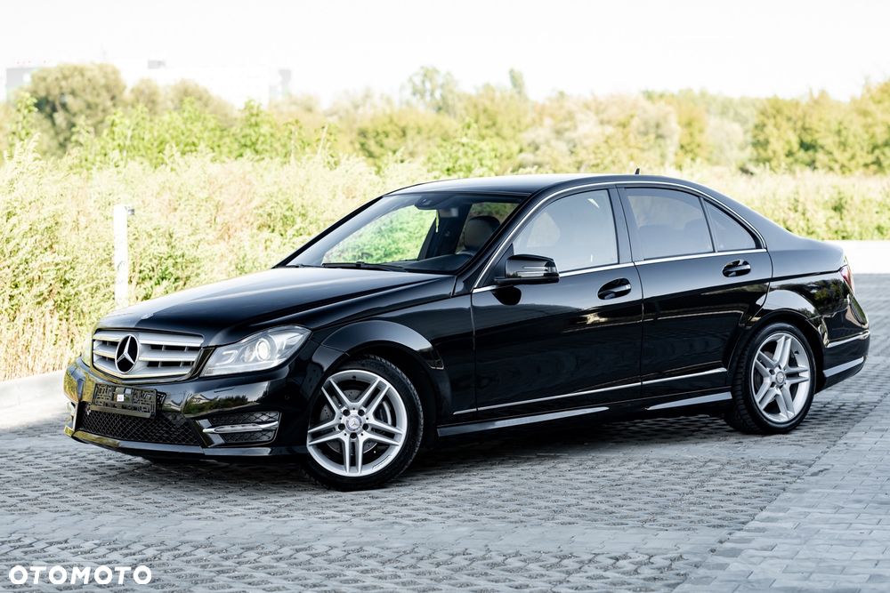 Mercedes-Benz Klasa C 180 (BlueEFFICIENCY) 7G-TRONIC Avantgarde - 4