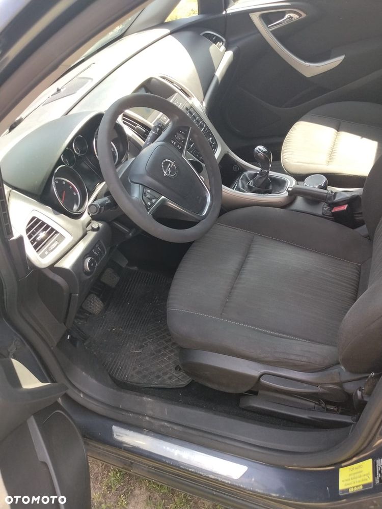 Opel Astra - 9