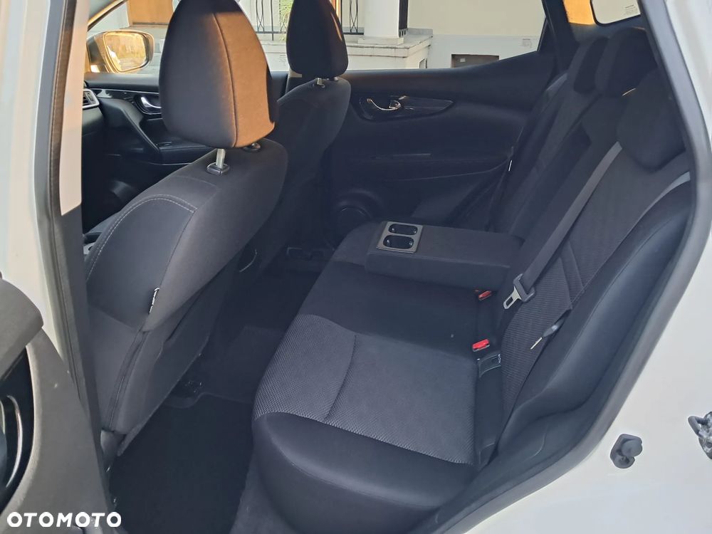 Nissan Qashqai - 11