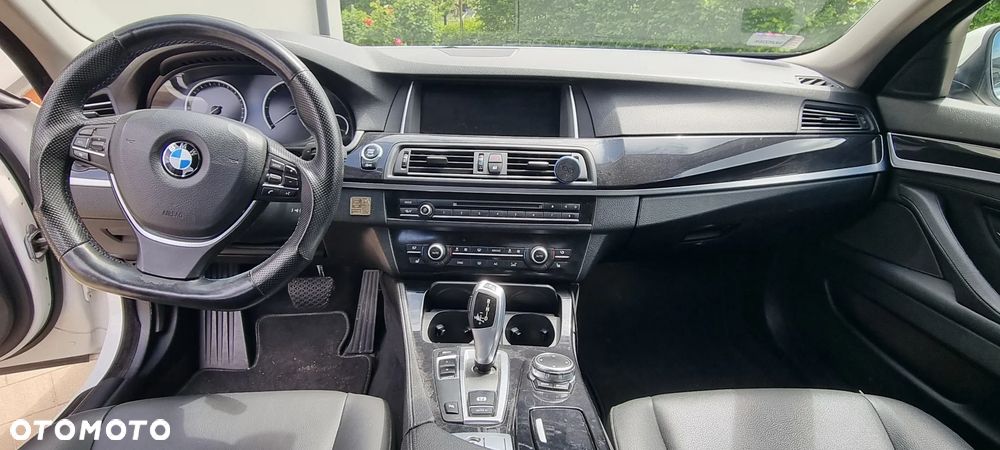 BMW Seria 5 520d - 7