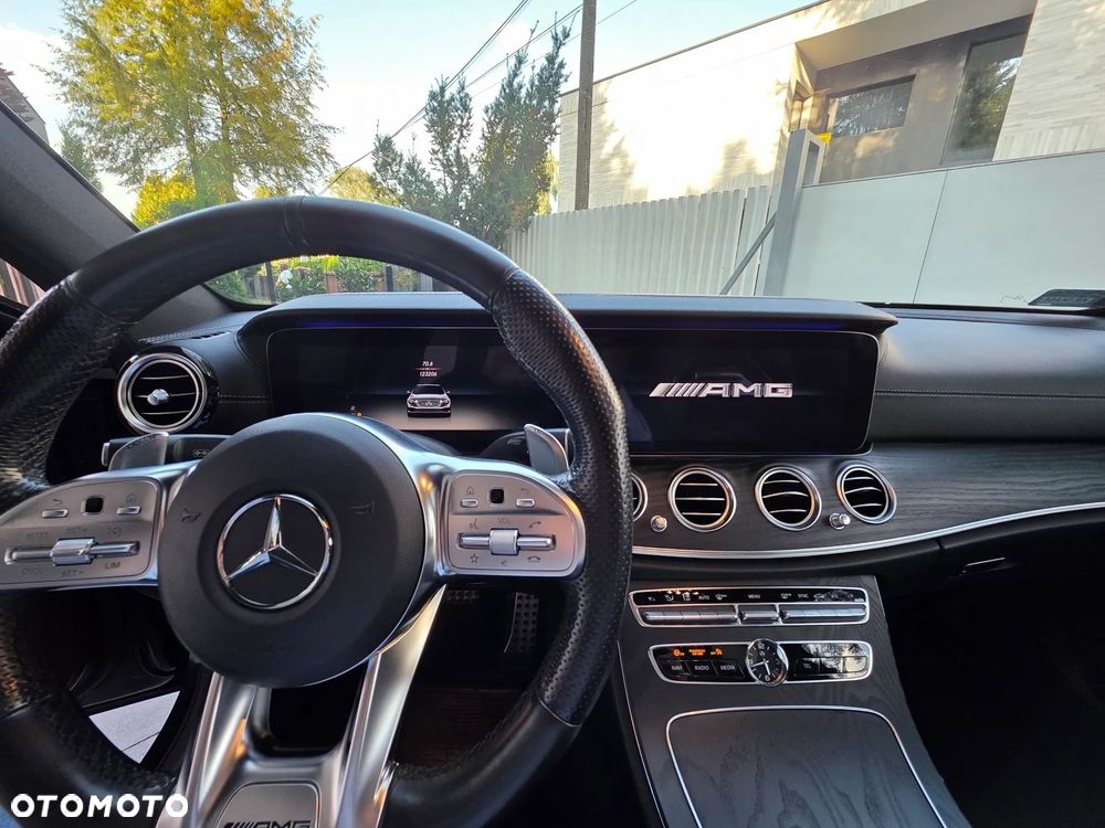 Mercedes-Benz Klasa E - 21