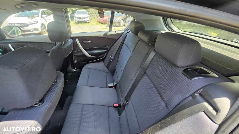 BMW Seria 1 120d DPF - 14