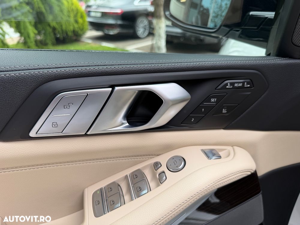 BMW X7 xDrive40d - 34