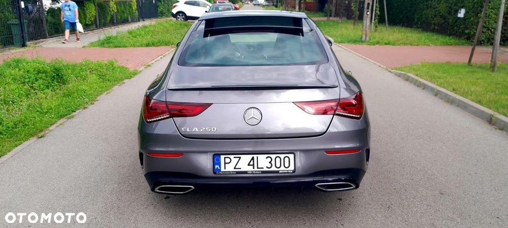 Mercedes-Benz CLA 250 AMG Line 7G-DCT - 33