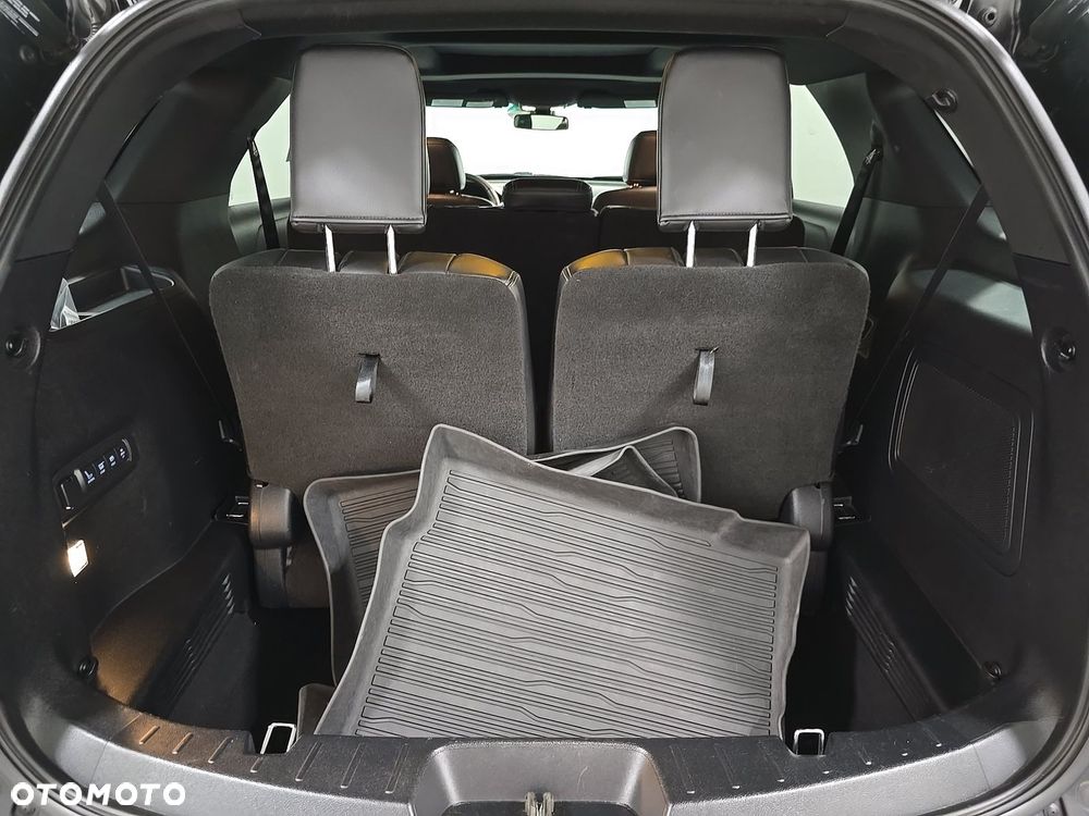 Ford Explorer - 18