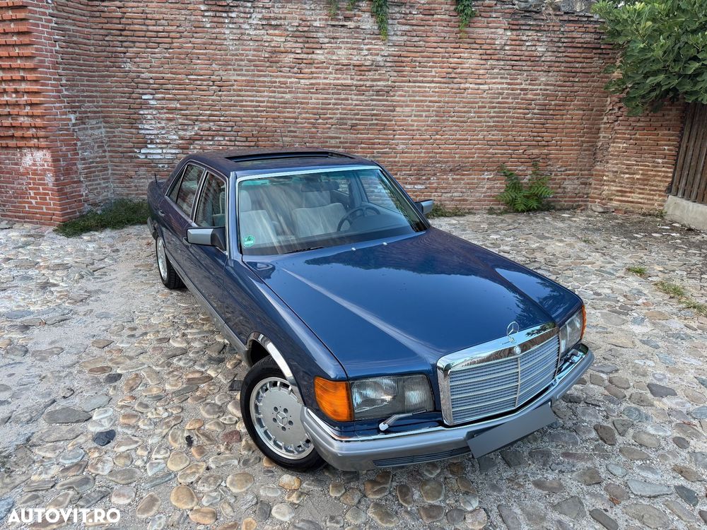 Mercedes-Benz W126 - 1