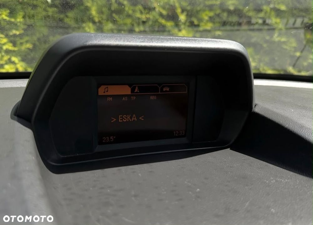 Opel Meriva - 12