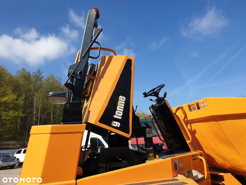 Thwaites MACH698 - 5