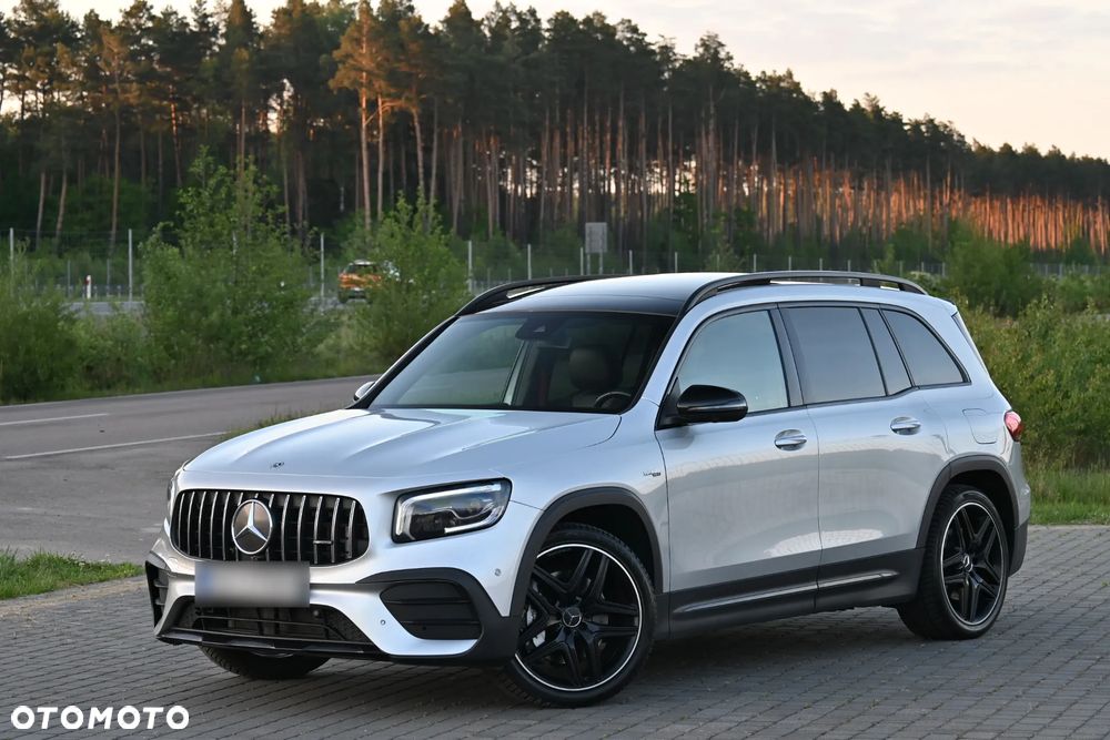 Mercedes-Benz GLB - 8