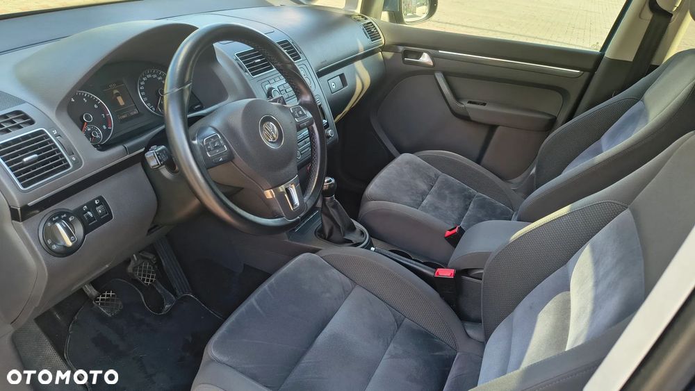 Volkswagen Touran 1.4 TSI Highline - 2