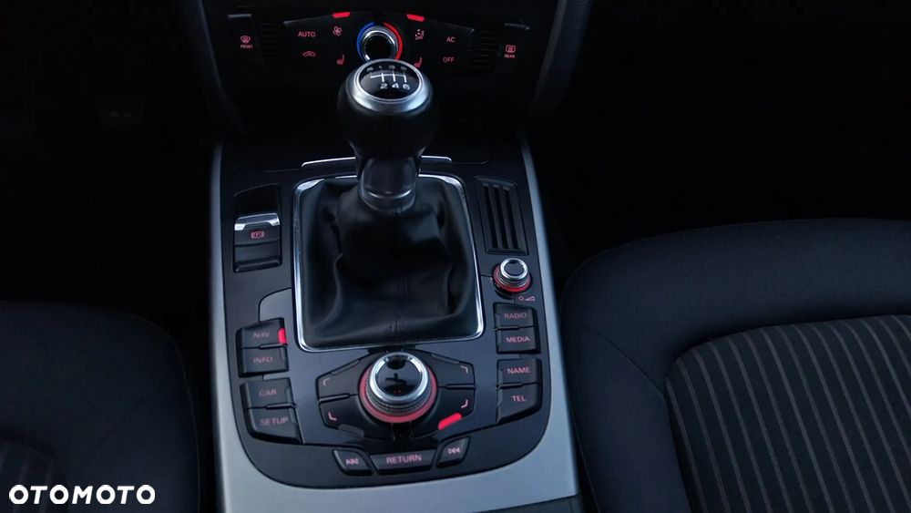 Audi A4 Avant 2.0 TDI DPF S line Sportpaket (plus) - 9