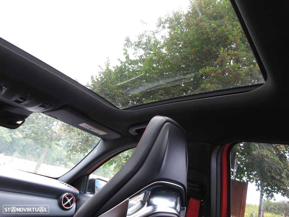Mercedes-Benz A 45 AMG 4-Matic - 40