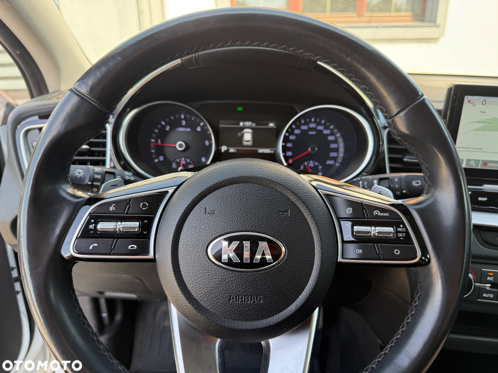 Kia XCeed 1.6 CRDi mHEV Prestige Line DCT - 13