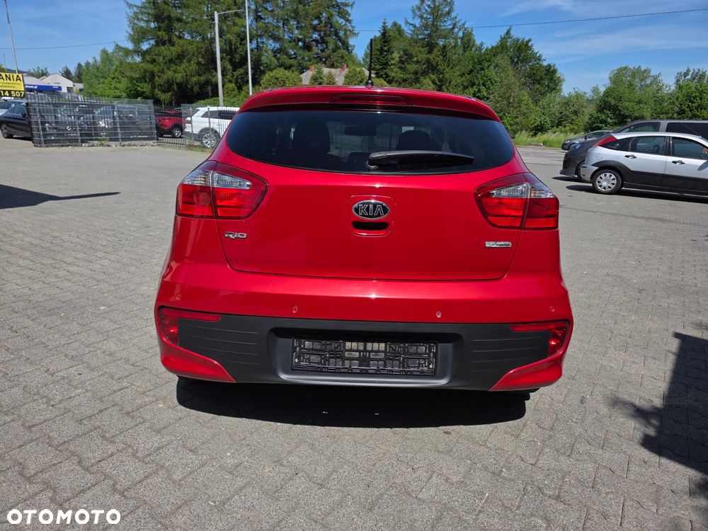 Kia Rio 1.2 Dream Team Edition - 6