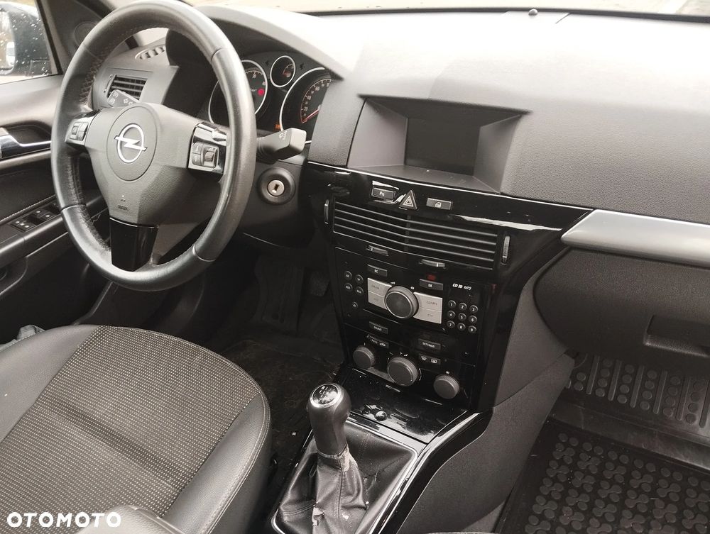 Opel Astra 1.7 CDTI ecoFLEX - 29