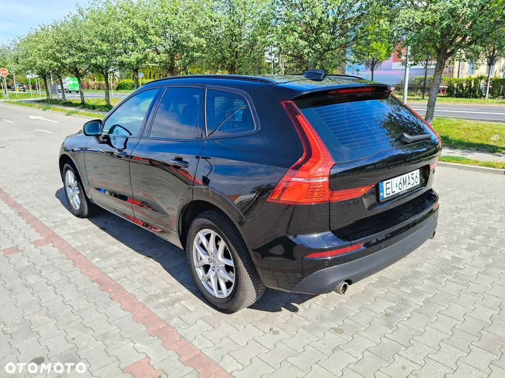 Volvo XC 60 T5 AWD Momentum - 3
