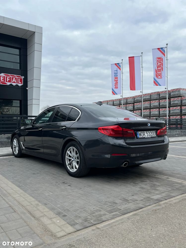 BMW Seria 5 530d xDrive - 4