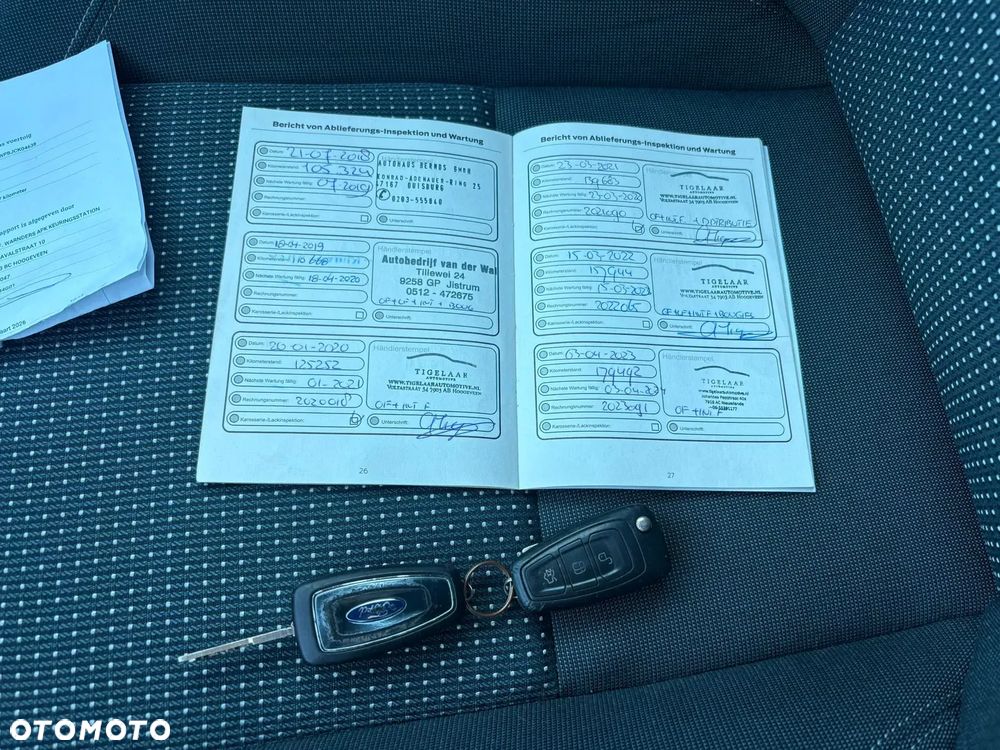 Ford C-MAX 1.6 Titanium - 19