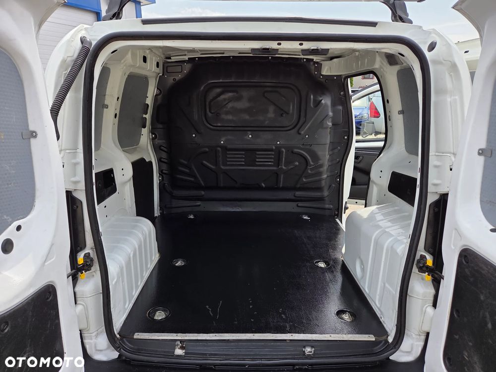 Fiat Fiorino 1.4 Easy - 18