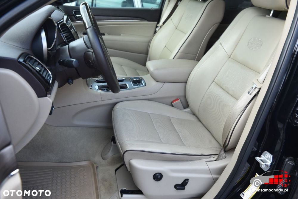 Jeep Grand Cherokee - 17