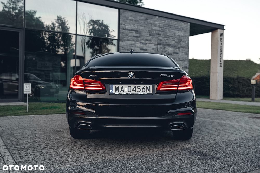 BMW Seria 5 520d xDrive M Sport sport - 12