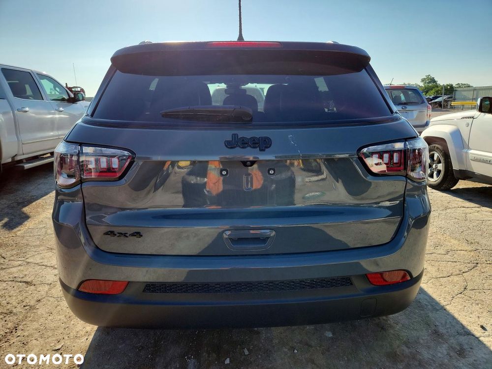 Jeep Compass - 6