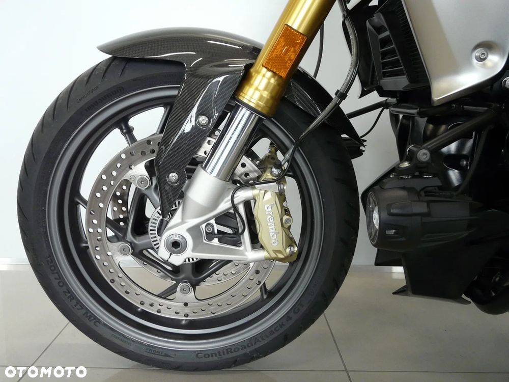 BMW R - 6