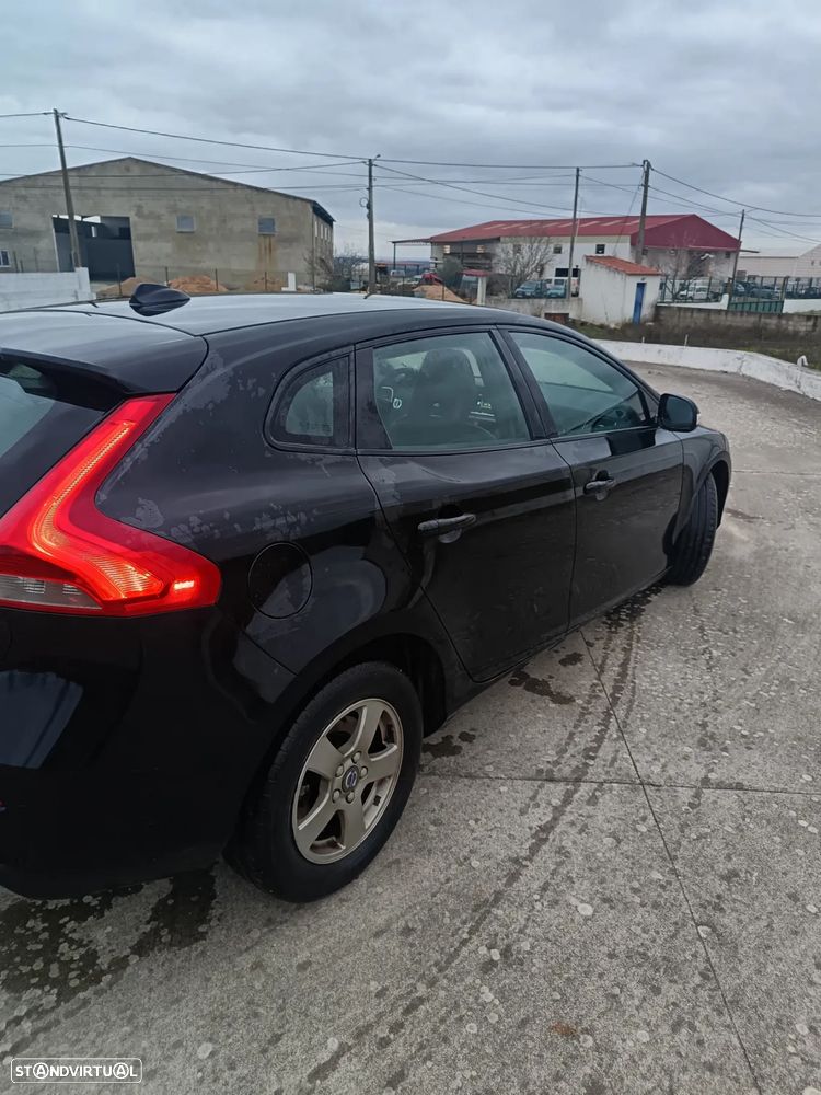 Volvo V40 1.6 D2 Momentum Eco - 3