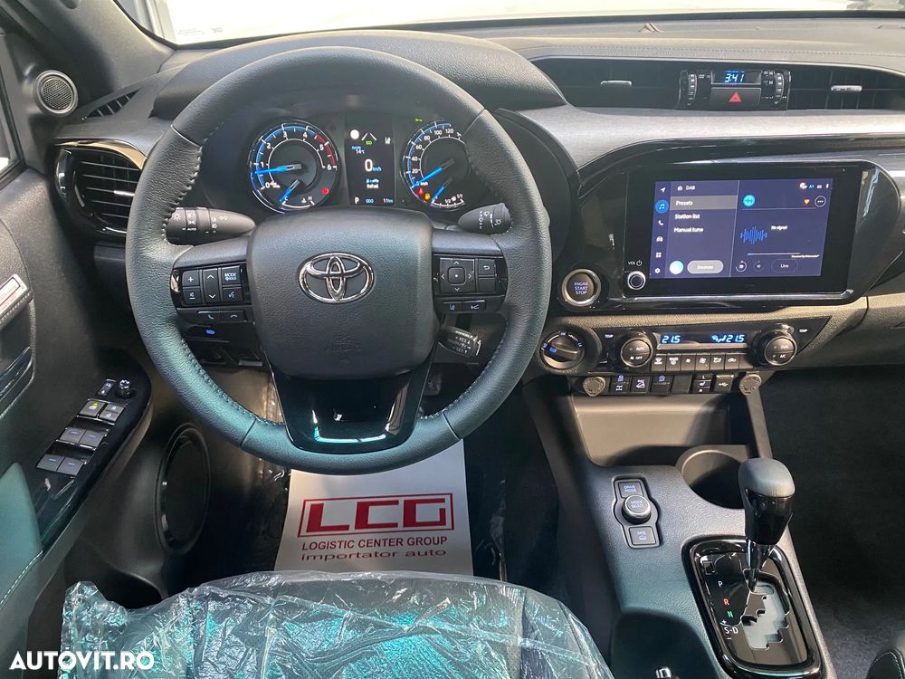 Toyota Hilux 2.8D 204CP 4x4 Double Cab AT MHEV Invincible - 14