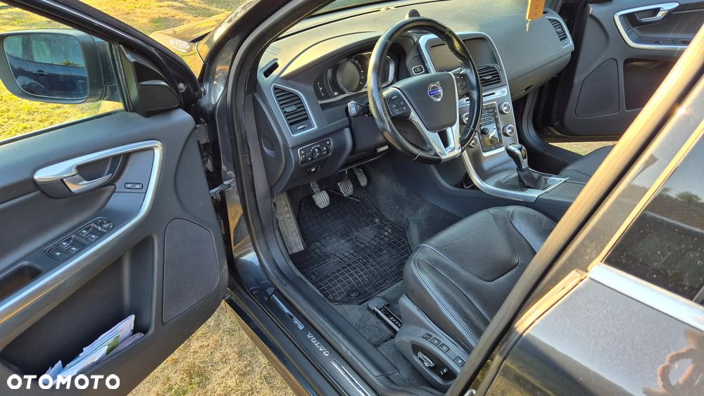 Volvo XC 60 ver-d3-summum - 10