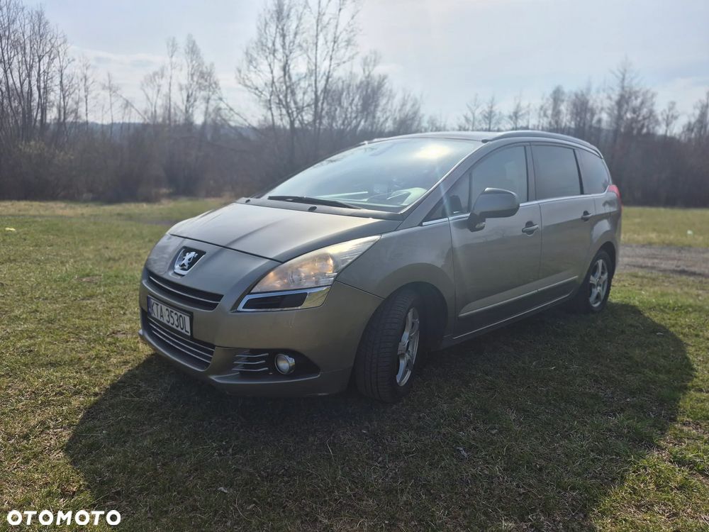 Peugeot 5008 HDI FAP 165 Automatik Premium - 4