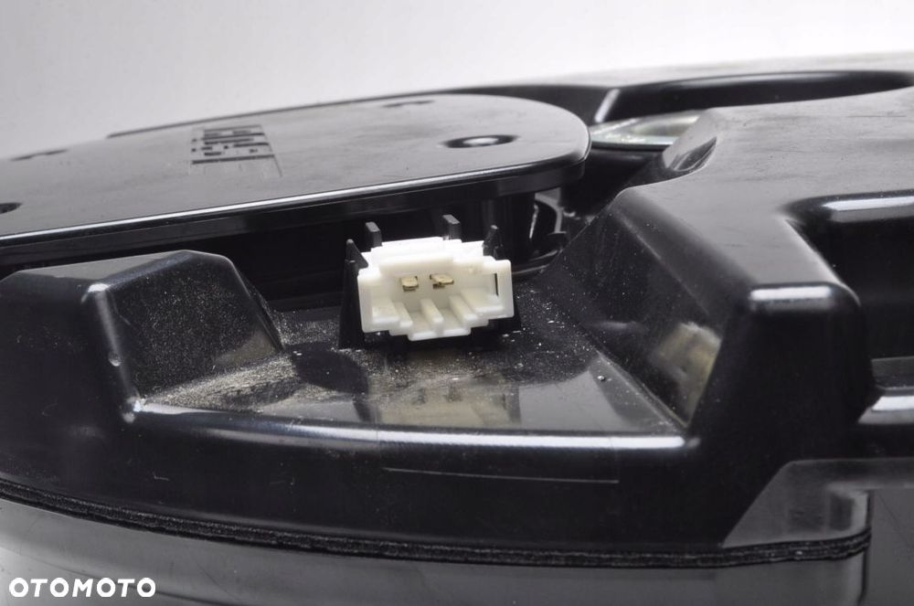 AUDI Q3 LIFT 2018R GŁOŚNIKI NAGŁOSNIENIE BOSE - 8