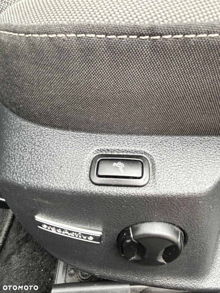 Volkswagen Golf 1.6 TDI BMT Highline DSG - 17