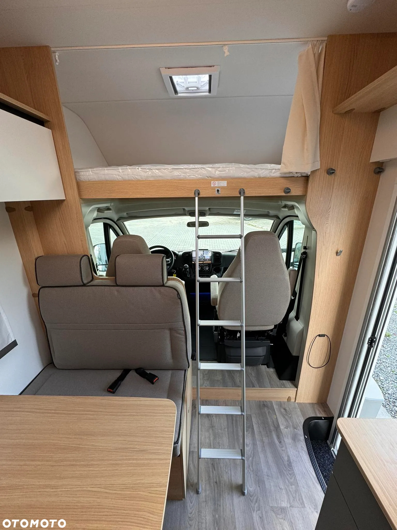 LMC Tourer A690 - samochód DEMO - 14