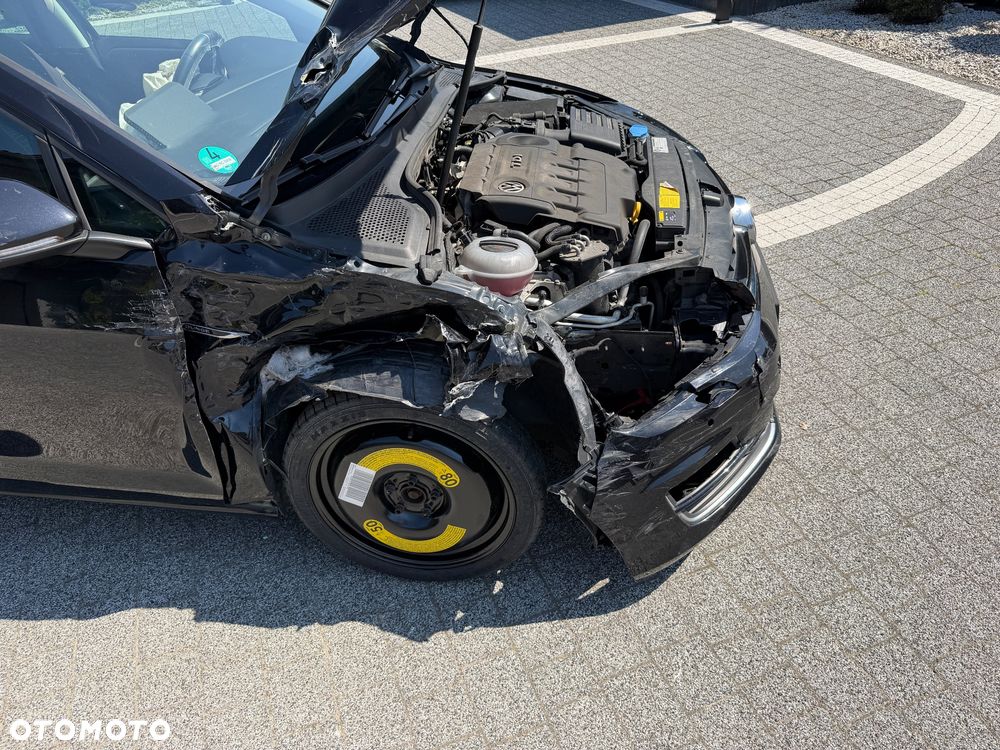 Volkswagen Golf - 21