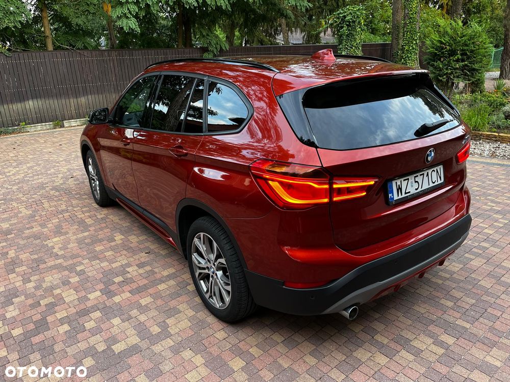 BMW X1 xDrive18d Advantage sport - 3